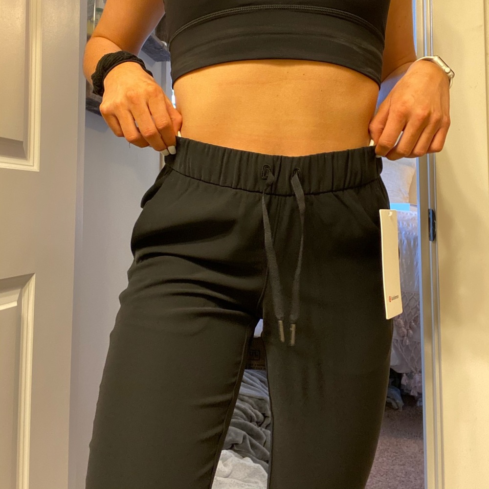 COPY - Lulu Lemon Joggers